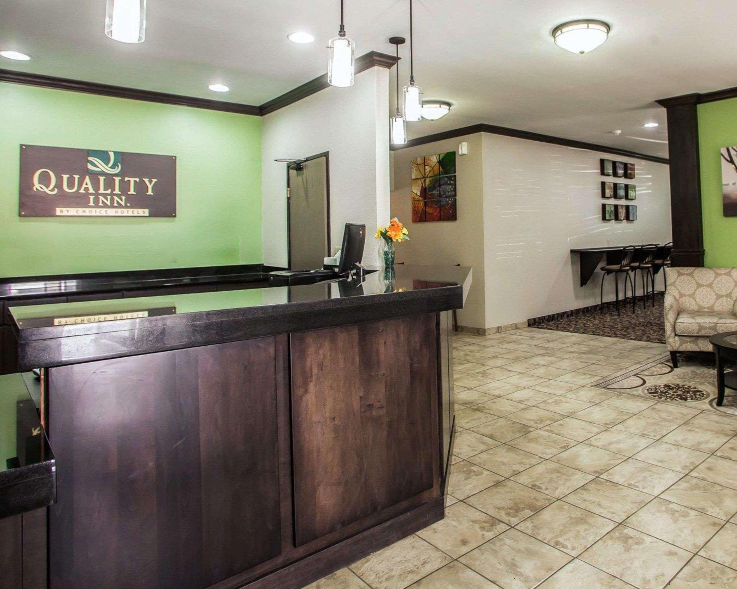 Quality Inn Near I-72 And Hwy 51 Forsyth Exterior foto