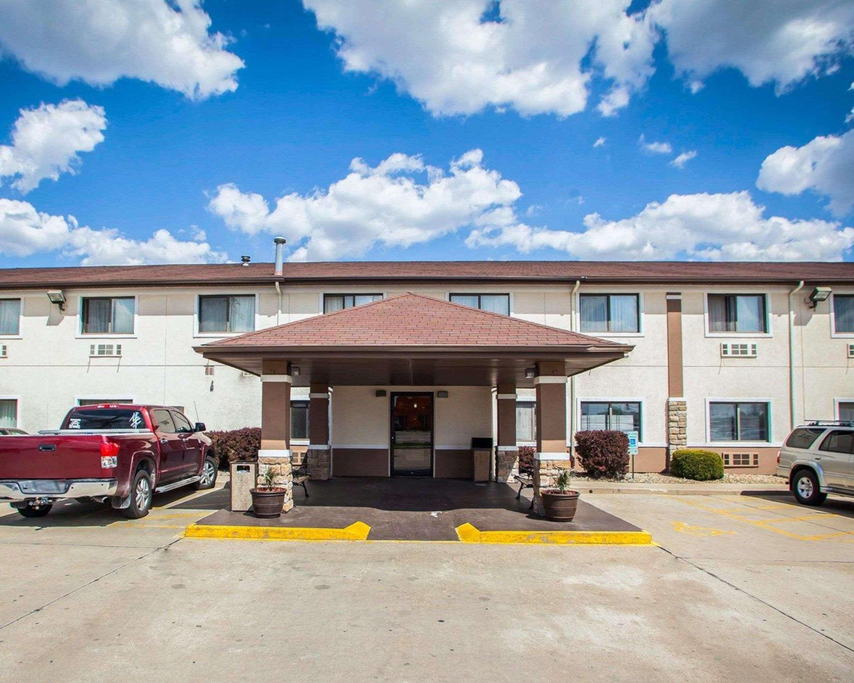 Quality Inn Near I-72 And Hwy 51 Forsyth Exterior foto