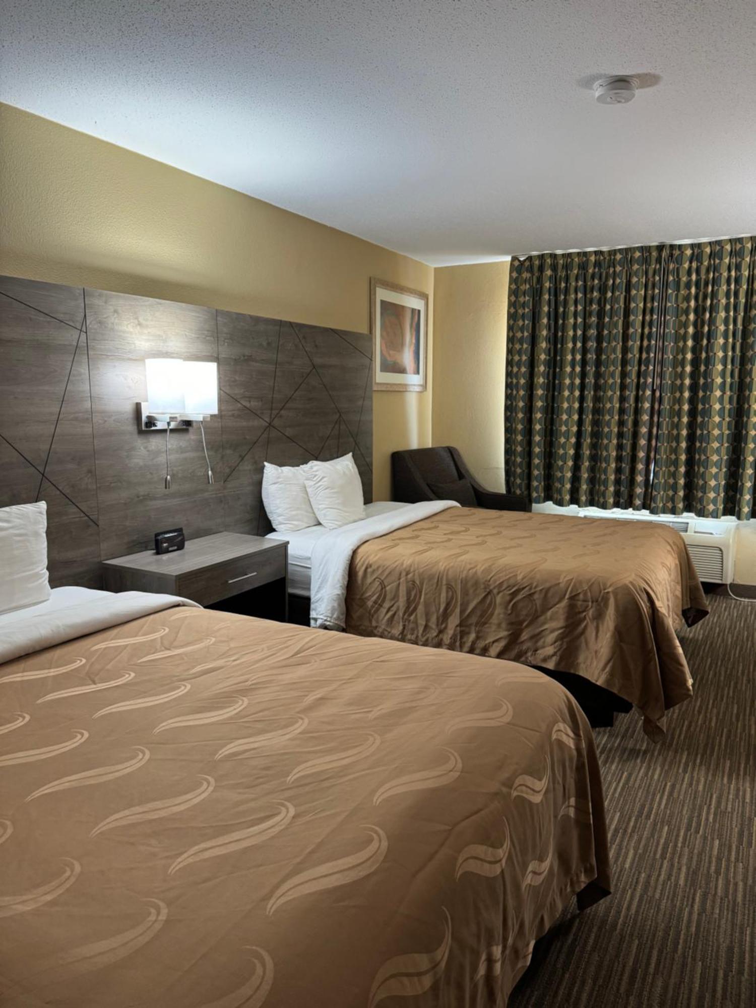 Quality Inn Near I-72 And Hwy 51 Forsyth Exterior foto