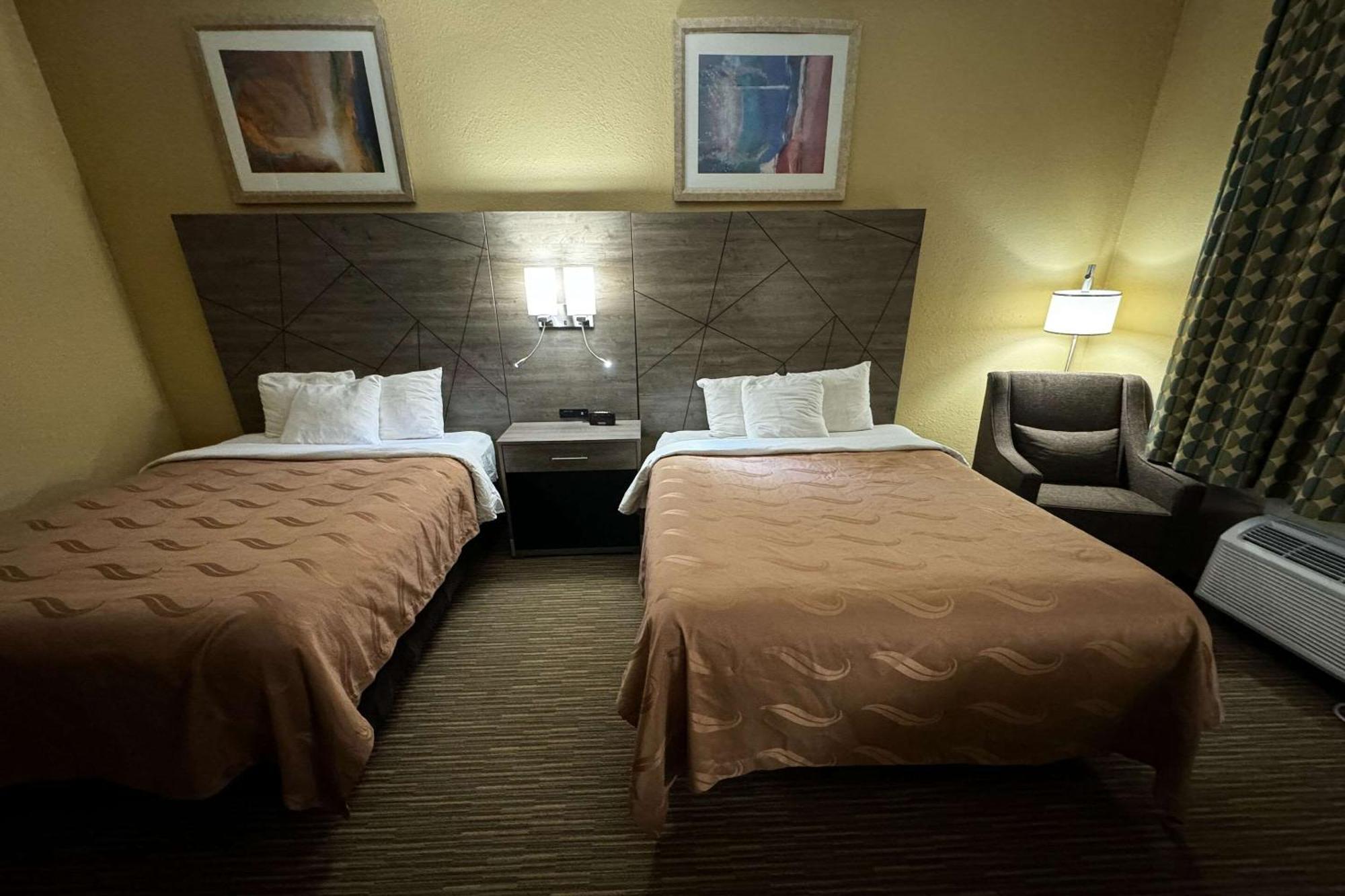 Quality Inn Near I-72 And Hwy 51 Forsyth Exterior foto