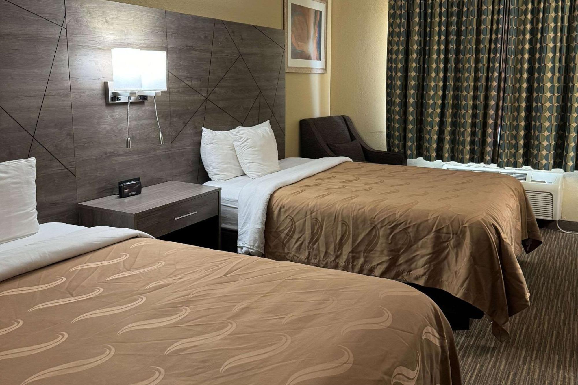 Quality Inn Near I-72 And Hwy 51 Forsyth Exterior foto
