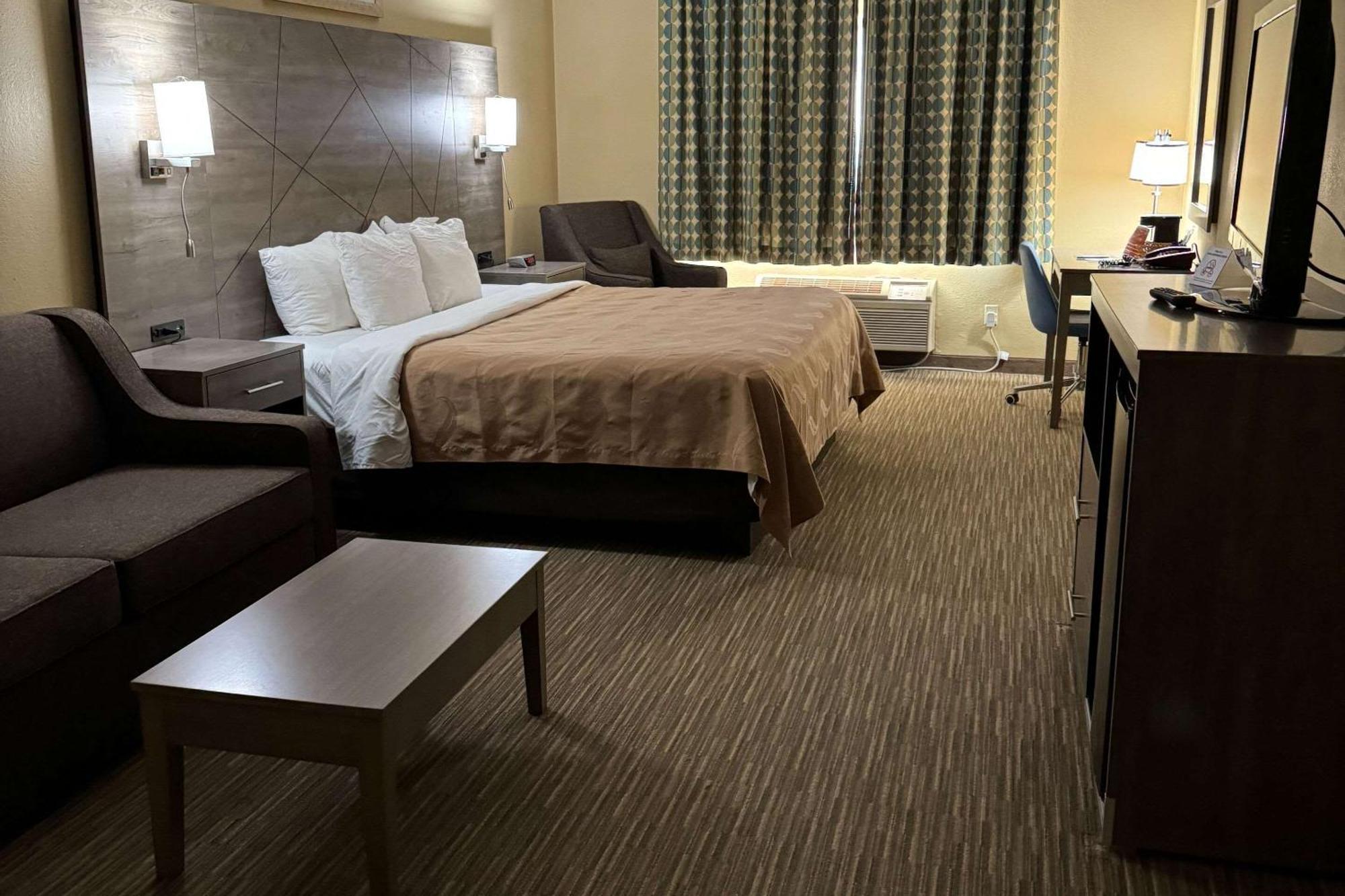Quality Inn Near I-72 And Hwy 51 Forsyth Exterior foto
