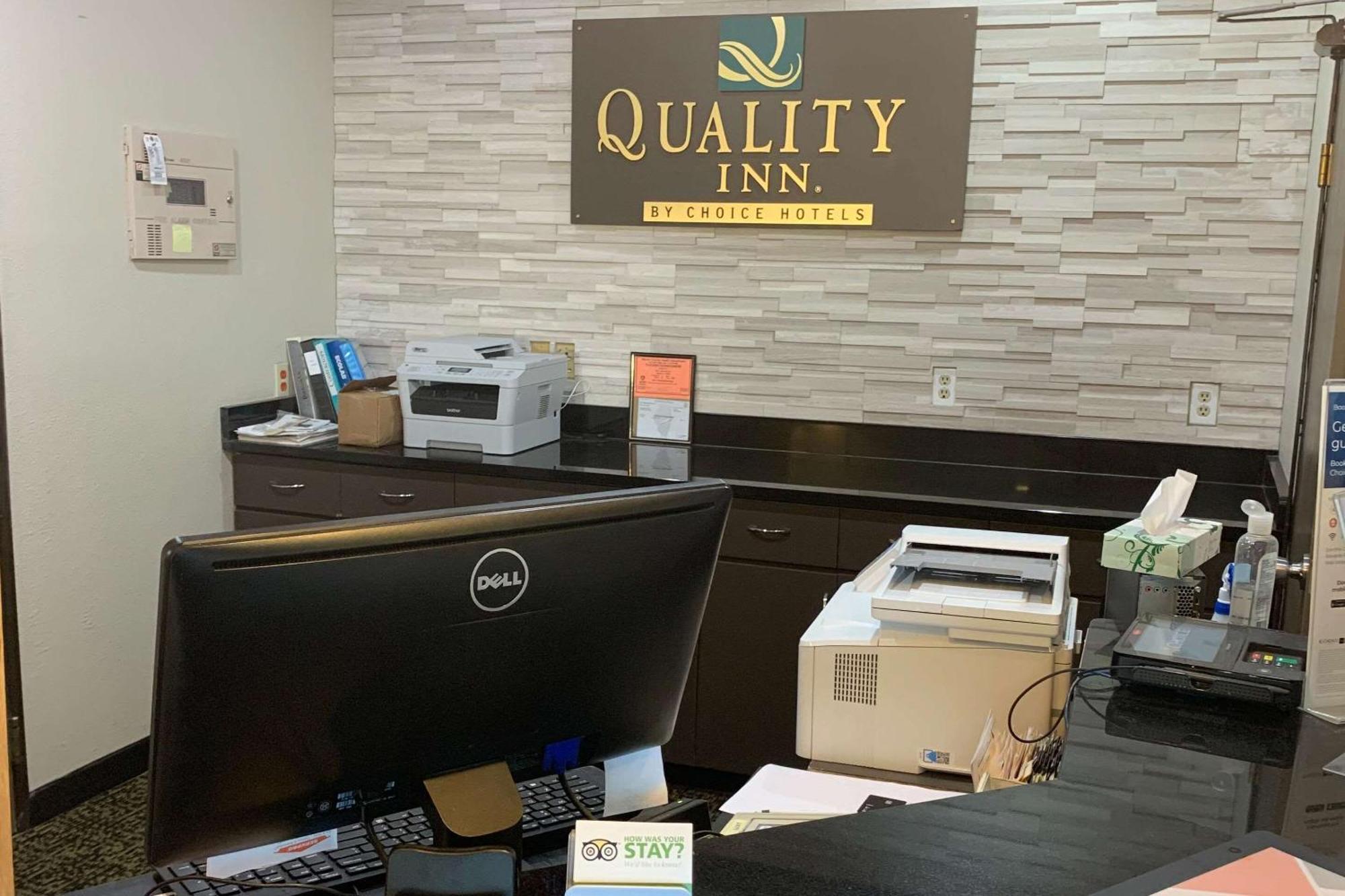 Quality Inn Near I-72 And Hwy 51 Forsyth Exterior foto