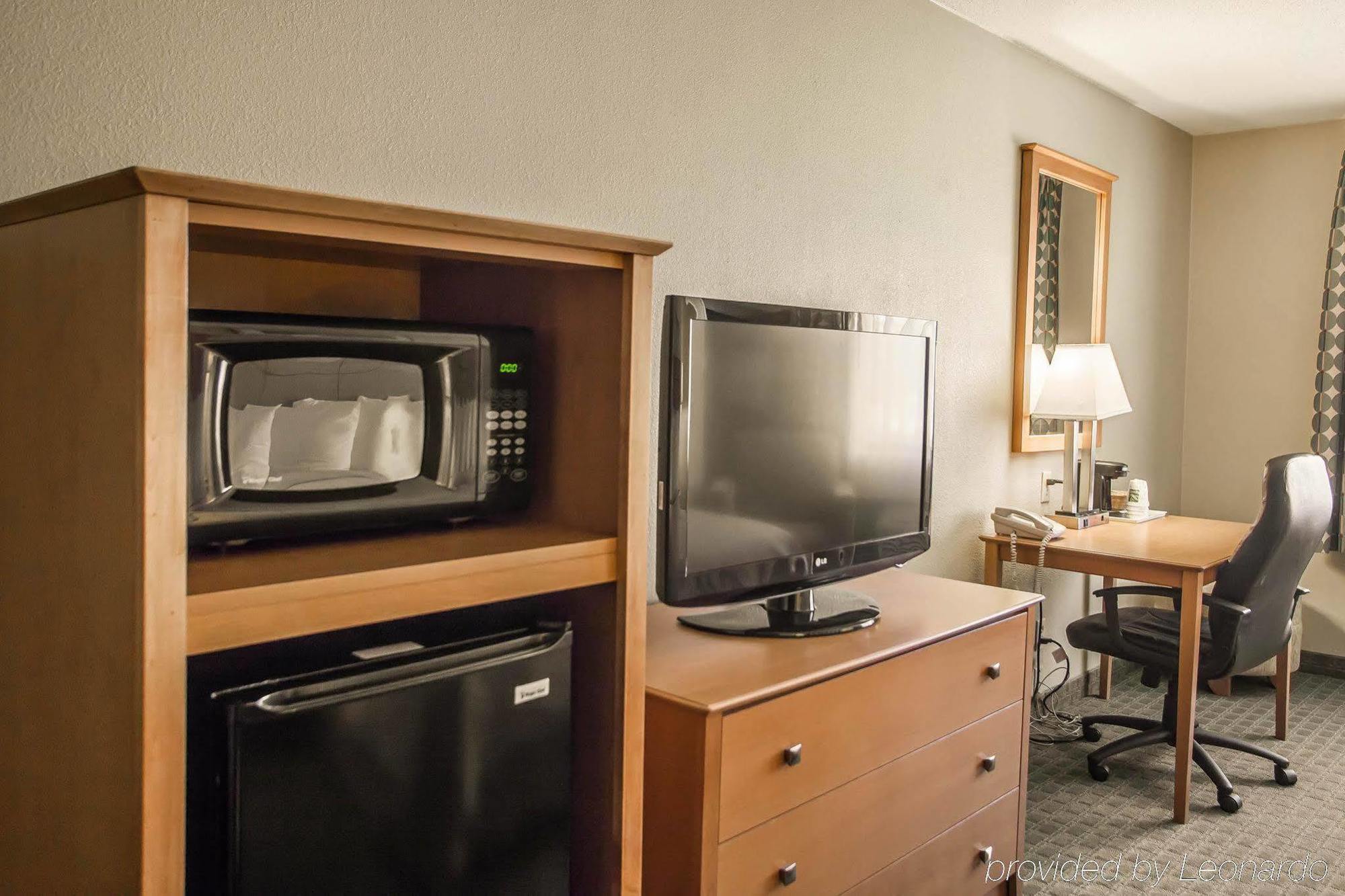 Quality Inn Near I-72 And Hwy 51 Forsyth Exterior foto