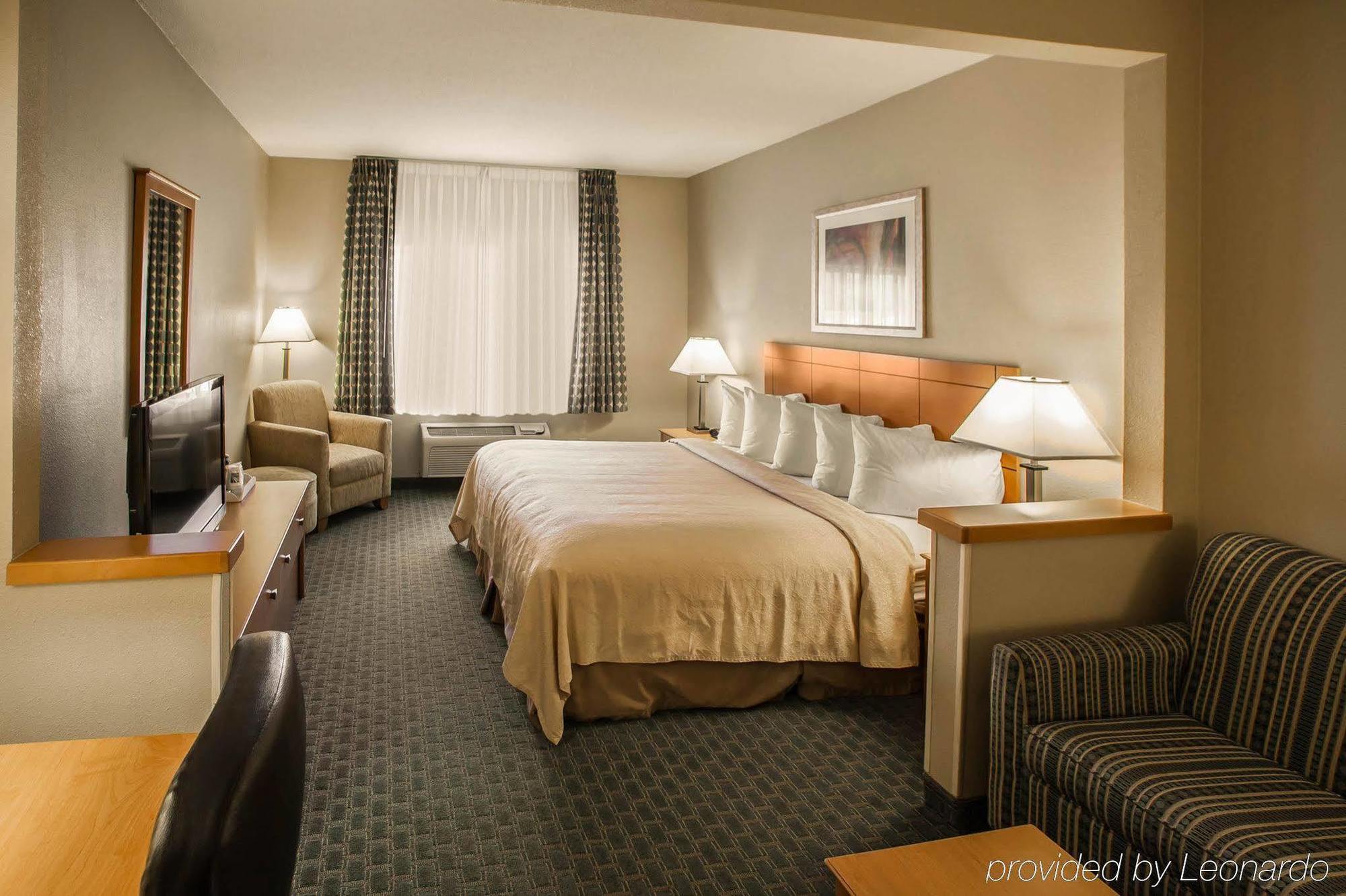 Quality Inn Near I-72 And Hwy 51 Forsyth Exterior foto